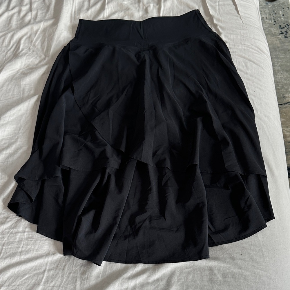 HALARA Black High-Low Ruffle Skirt